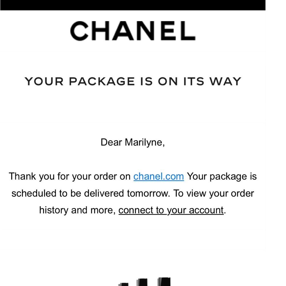 NEW CHANEL Gold and White makeup bag -Order Confirmation Email included - Picture 2 of 6